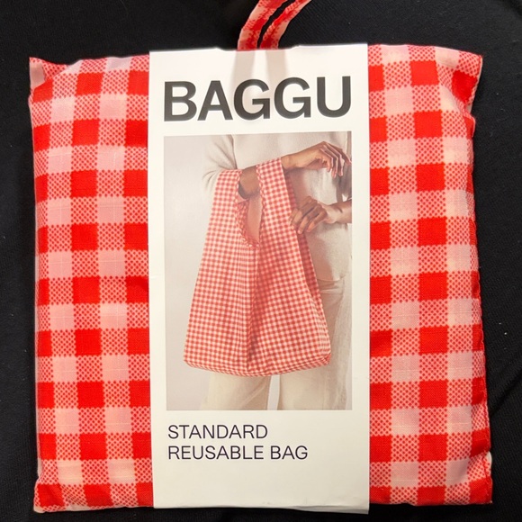BAGGU Handbags - NWT Standard BAGGU Reusable Bag – Red Gingham